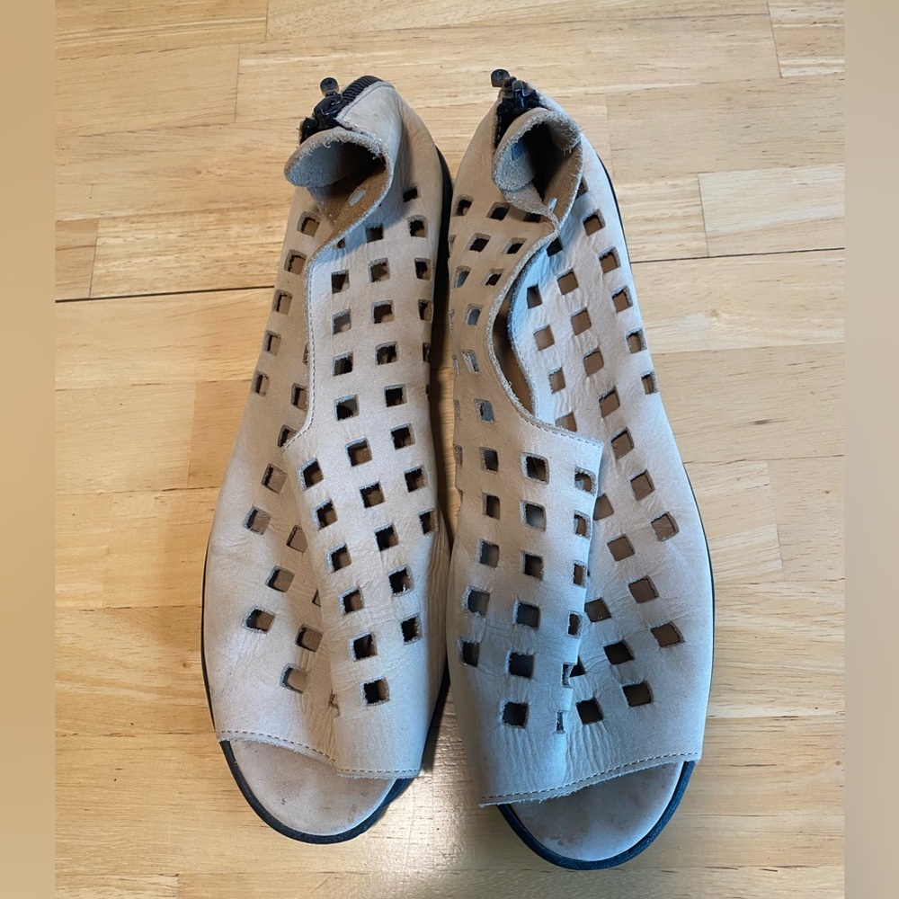 Arche Drick Tan Peep-Toe Cutout Sandals Size 42/11